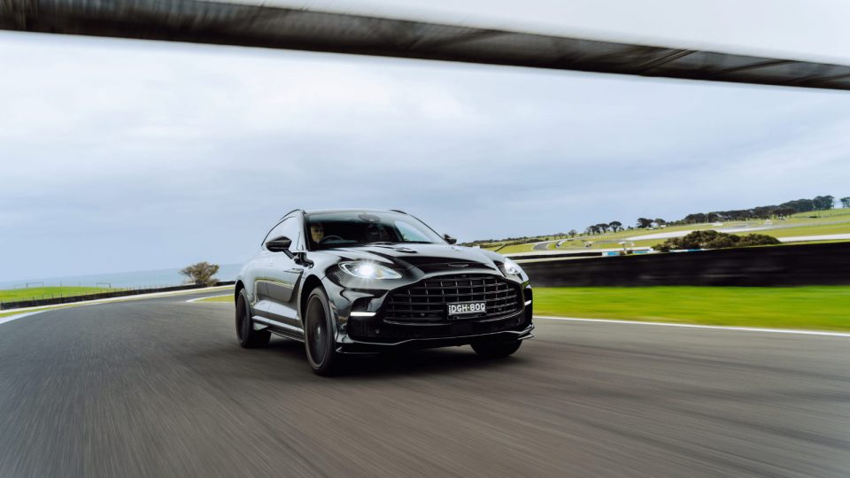 Aston Martin Aston Martin